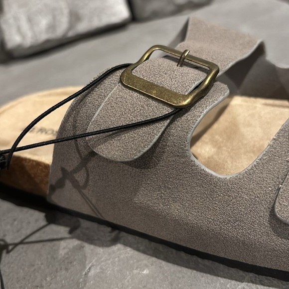 Aerosoles Adjustable Buckle,slip on,lightweight,stable,flexible,supportive,cork - Picture 5 of 7